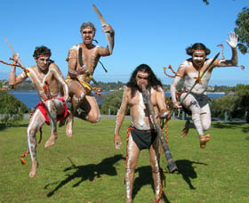 Wadumbah Aboriginal Dance Troupe