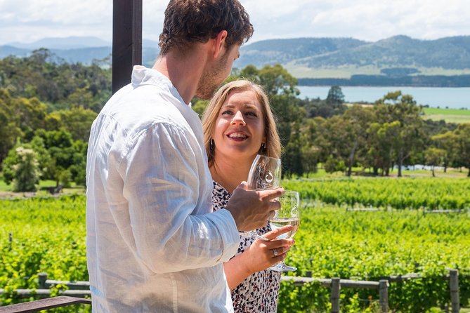 Hobart Afternoon Wine Tour Saturday: Local Wines + Cheese & Guide